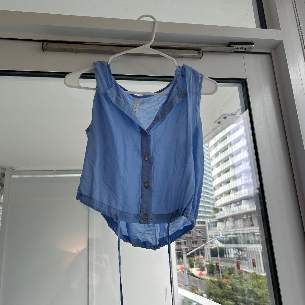 Aritzia the Group Babaton Sleeveless Blouse size XXS